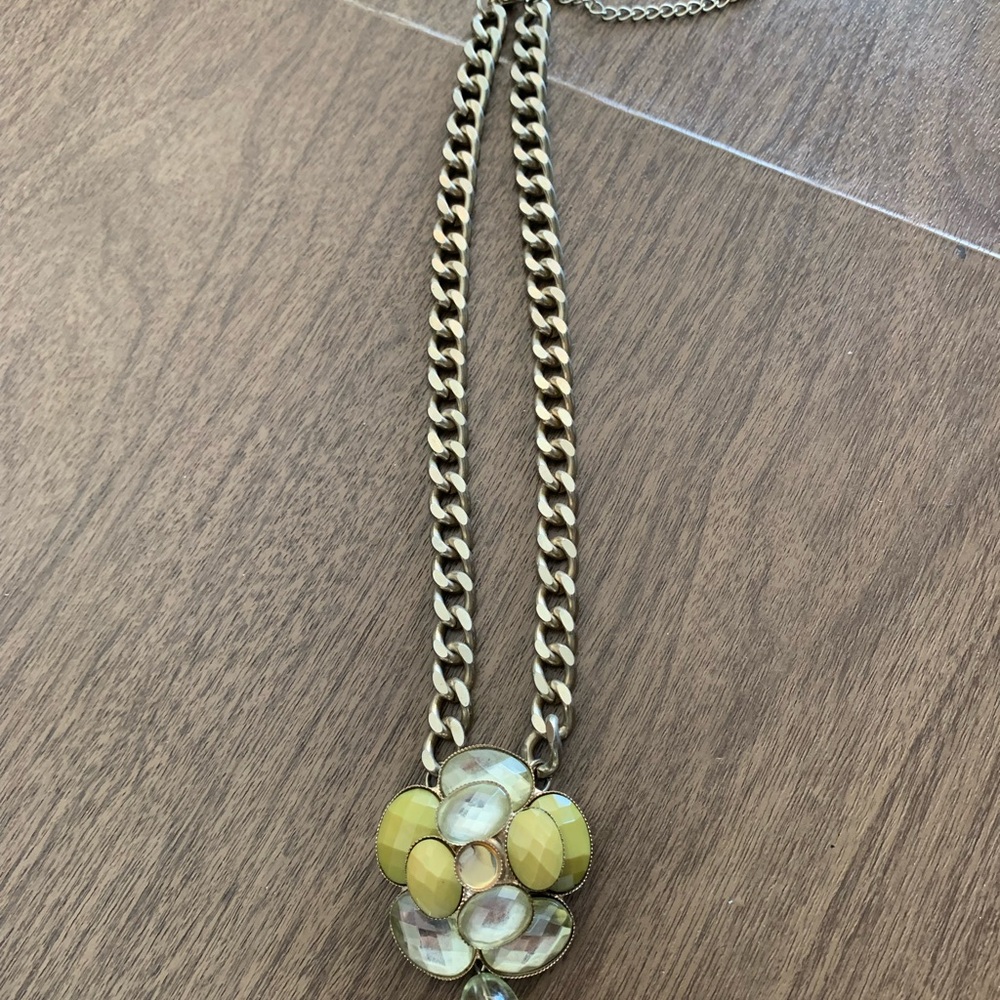 Vintage elegant gold necklace with a multi stone pendant